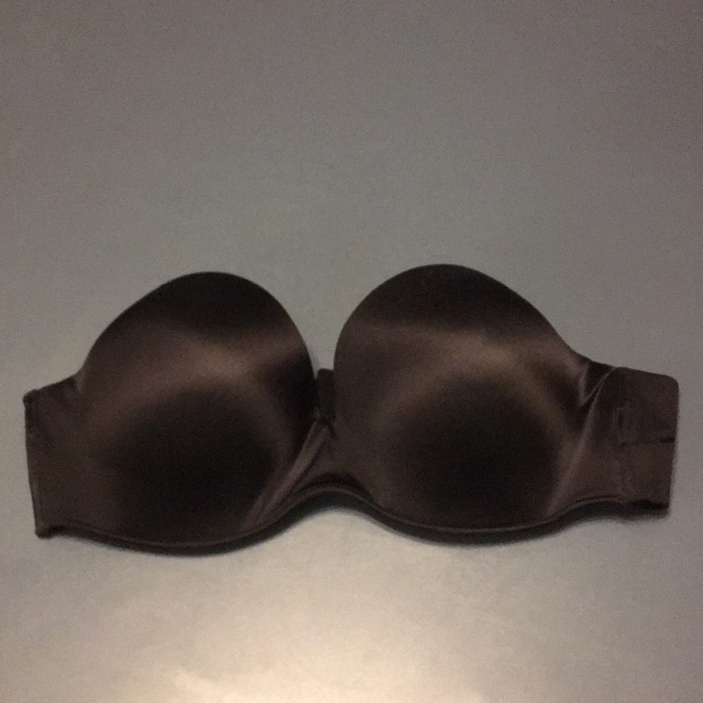 Black strapless bra size 42D